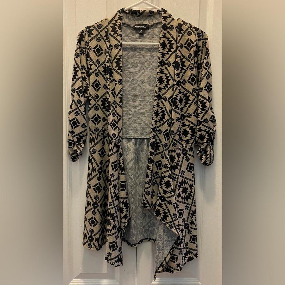 About A Girl Los Angeles Shawl Collar Cardigan Medium